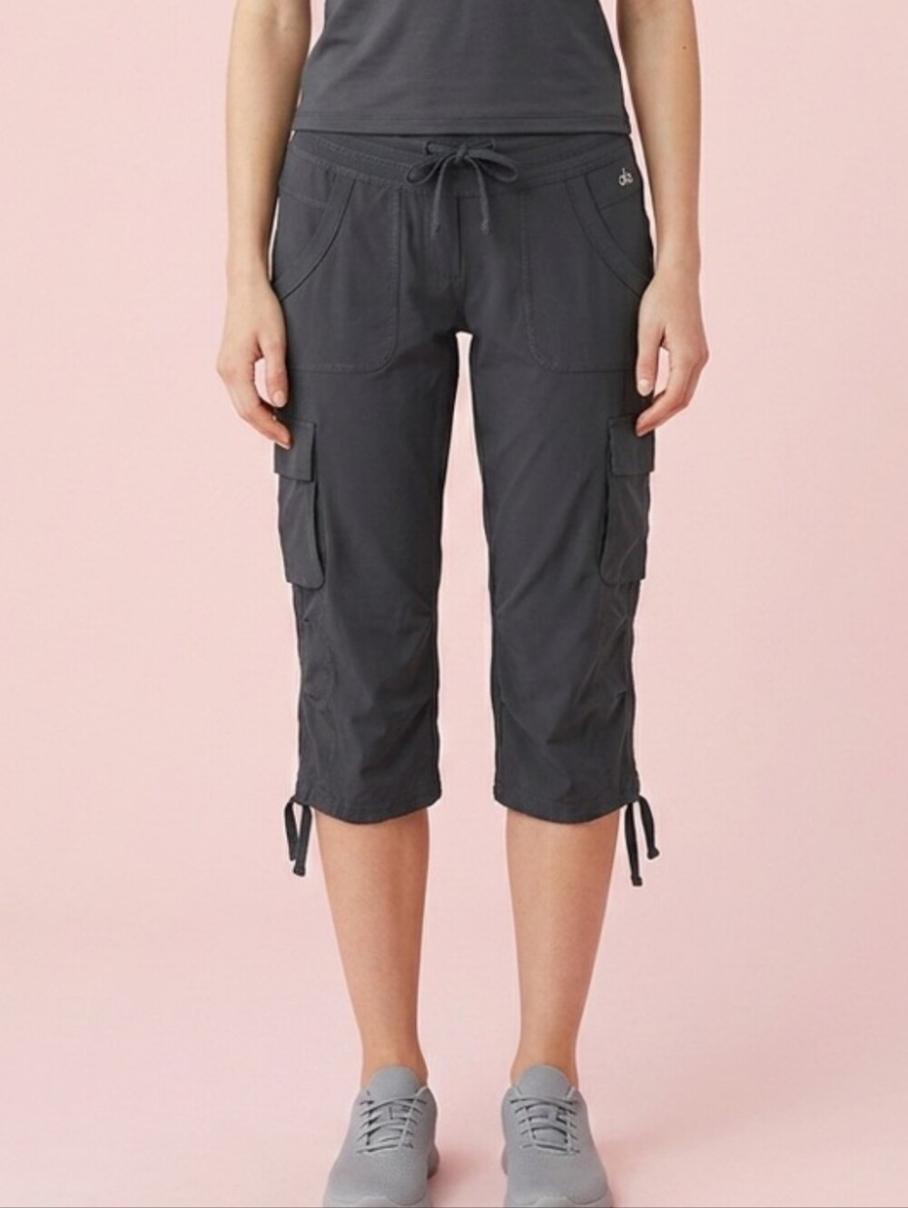 Alo Yoga Coolfit Cargo Capri Pants Utility Activewear In Gray Size Large